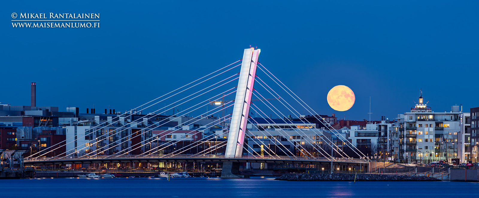 Crusellin silta Jätkäsaaren ja Ruoholahden välissä, Helsinki (HP121)