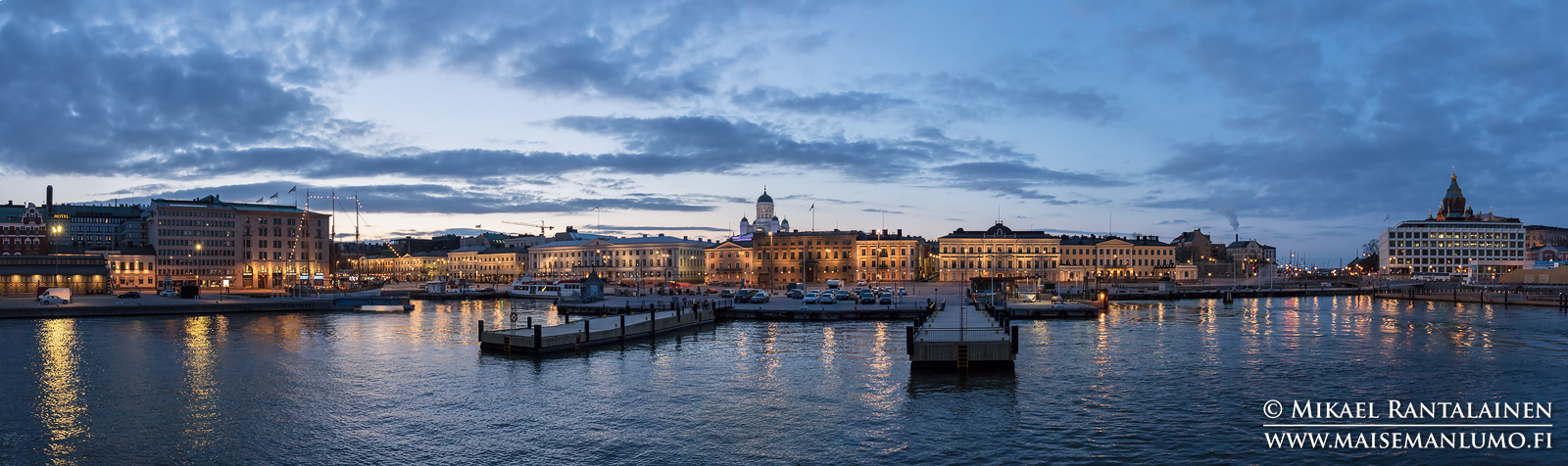 Kauppatori Suomenlinnan lautalta, Eteläsatama, Helsinki (HP154)