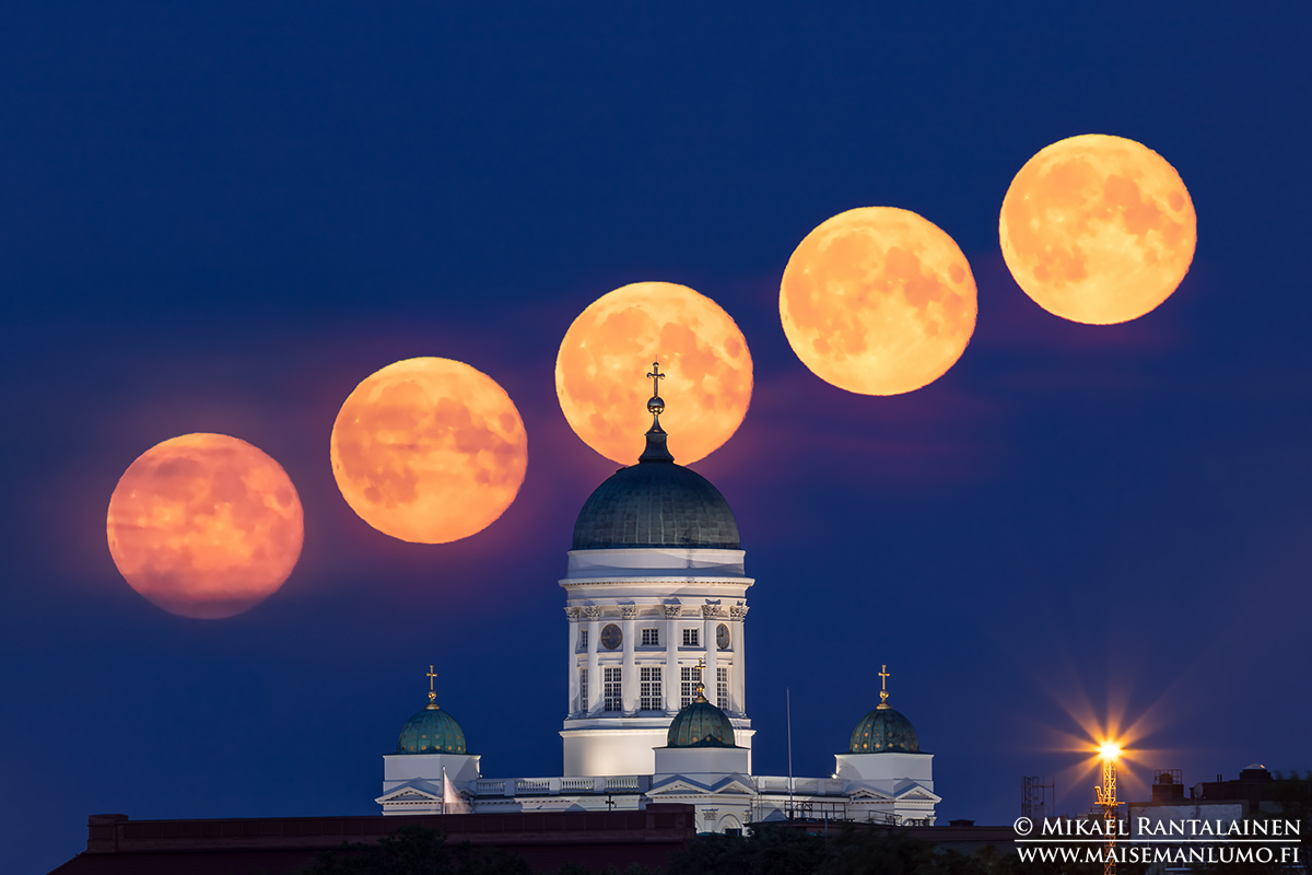 Tuomiokirkko ja täysikuu, Helsinki (KU416)