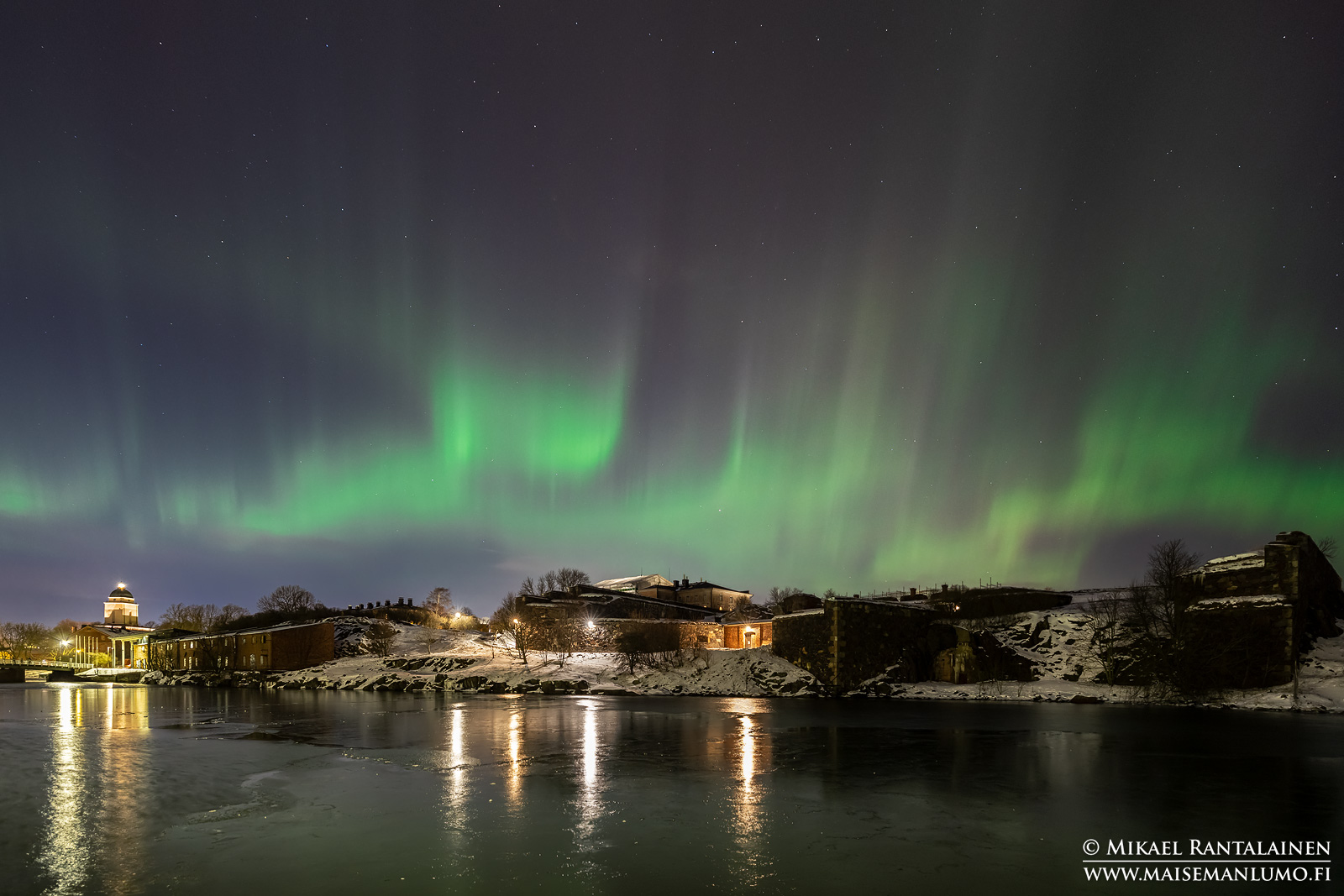Revontulet Suomenlinnassa (maaliskuu 2023)